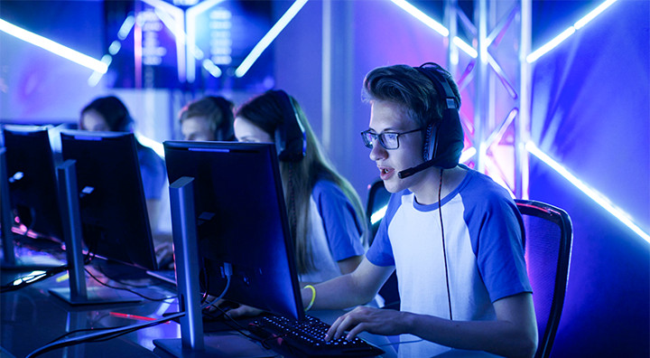 人力资源公司九州ku游官网国际专注文娱及消费品领域的顾问指出如今二次元经济已不是小众经济